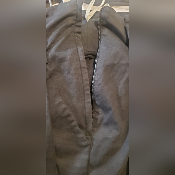 Wilfred Size 4, Paperbag Large Asymmetrical Pleats Skirt - Picture 6 of 9